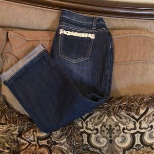 Cute Cato Capri pants size 4